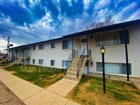 1428 W 300 N in Clearfield, UT - Building Photo