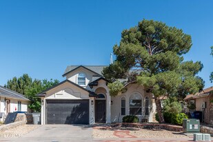 2212 Tierra De Oro Way in El Paso, TX - Building Photo