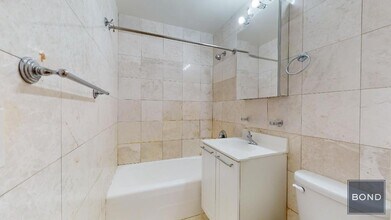 145 Fourth Avenue in New York, NY - Building Photo - Building Photo