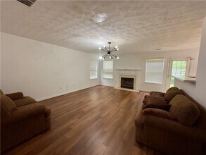 2337 Copper Grove Ln in Buford, GA - Building Photo - Building Photo