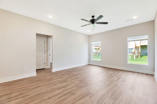 property at 1129 N Joye St