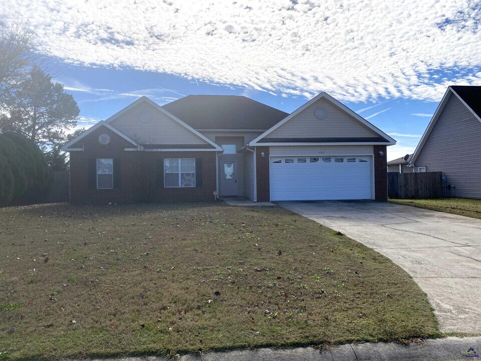 103 Minter Dr in Warner Robins, GA - Building Photo