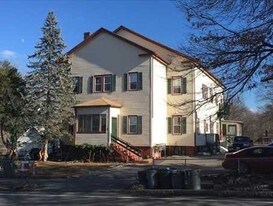 31 North St in Randolph, MA - Building Photo
