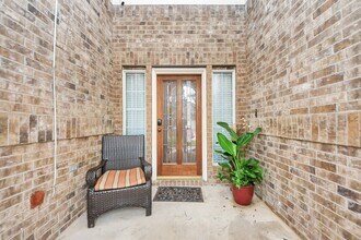 19346 Dickson Park Dr in Spring, TX - Foto de edificio - Building Photo