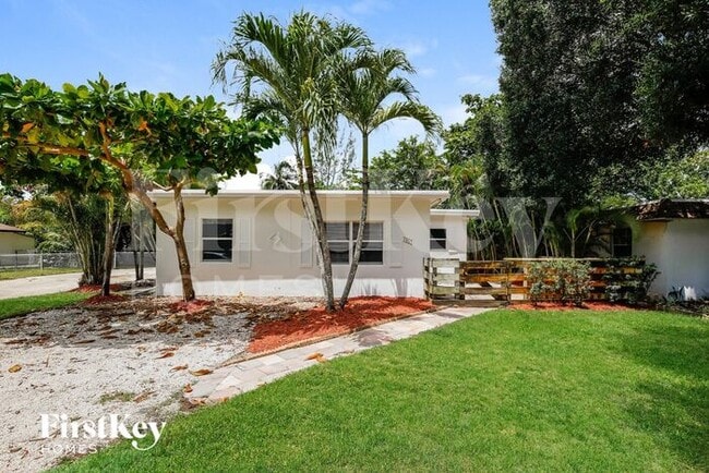 property at 1917 SW 28th Way