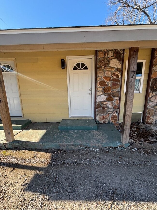 property at 1396 Cranfield Rd