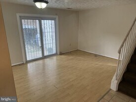 540 Peacock Dr in Summerfield, MD - Building Photo