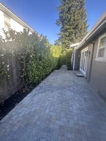 68 Walnut Ave in Atherton, CA - Building Photo