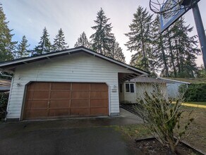 7282 E Ramblewood St in Port Orchard, WA - Building Photo - Building Photo