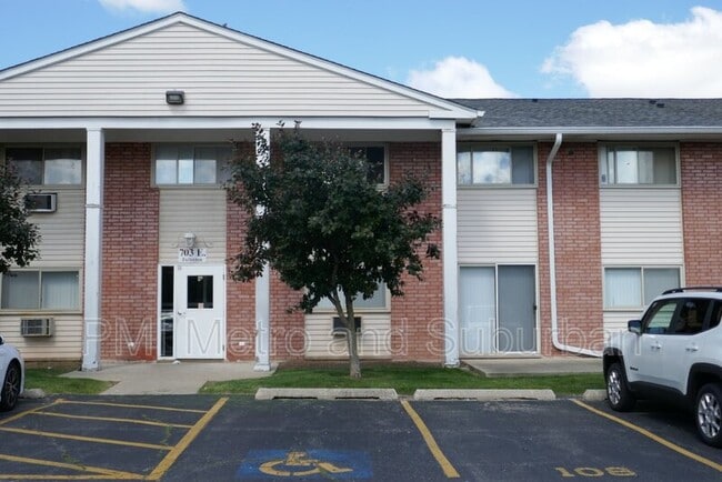 property at 703 E Fullerton Ave