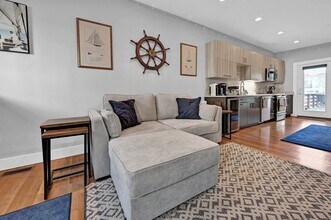 39 Gates St in Boston, MA - Building Photo - Building Photo