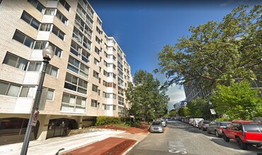 922 24th St NW, Unit 512 in Washington, DC - Building Photo - Building Photo
