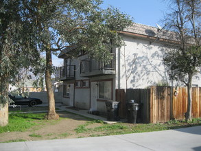 NICE TOWNHOUSE APARTMENTS, 20.70% RETURN ! in Hemet, CA - Building Photo - Other