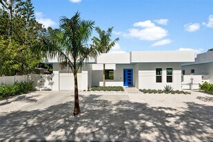 2365 Waldemere St in Sarasota, FL - Building Photo
