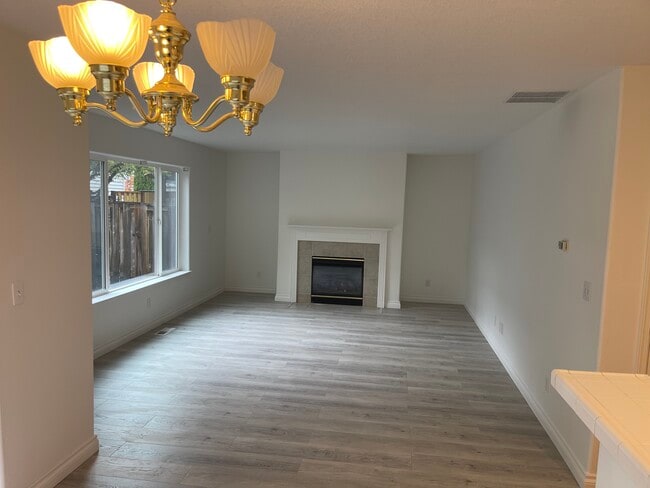 16586 NW Desert Canyon Dr in Beaverton, OR - Building Photo - Building Photo