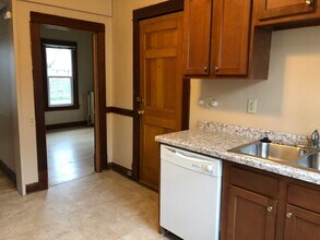 1107 E Gorham St, Unit #2 in Madison, WI - Building Photo - Building Photo