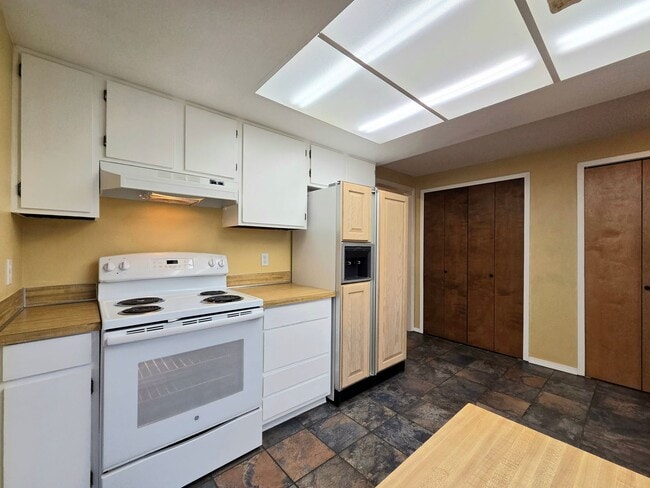 1312 Springwater Ave in Wenatchee, WA - Building Photo - Building Photo