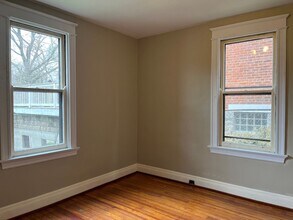 2213 Scott St-Unit -2213 Scott Blvd. Apt 1 in Covington, KY - Building Photo - Building Photo