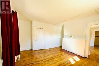 75 Toronto St in Barrie, ON - Building Photo - Building Photo