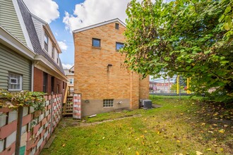 210 Broadway Ave in Mckees Rocks, PA - Building Photo - Building Photo