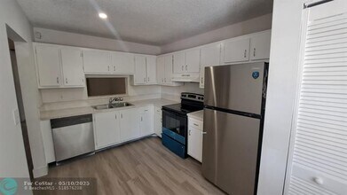 8031 Southgate Blvd in North Lauderdale, FL - Building Photo - Building Photo