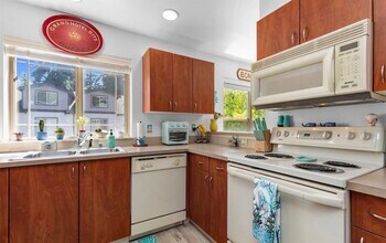 20800 72nd Ave W in Edmonds, WA - Building Photo - Building Photo