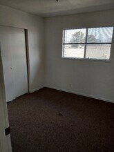 1155 E Laurel Dr in Salinas, CA - Building Photo - Building Photo