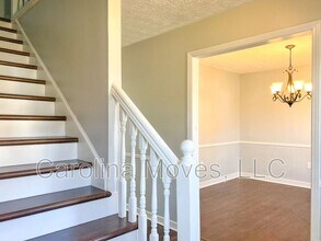 206 Manassas Dr in Simpsonville, SC - Building Photo - Building Photo