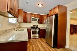 1776 Brookdale Rd in Naperville, IL - Building Photo - Building Photo