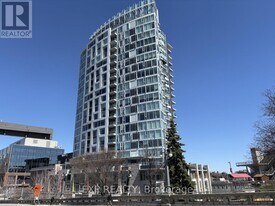 1035 Bank St in Ottawa, ON - Building Photo