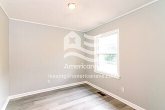 142 Briardale Ave in Warner Robins, GA - Foto de edificio - Building Photo