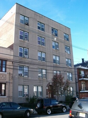 31-33 66th St in West New York, NJ - Foto de edificio - Building Photo