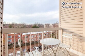 1808 N Quinn St in Arlington, VA - Building Photo - Building Photo
