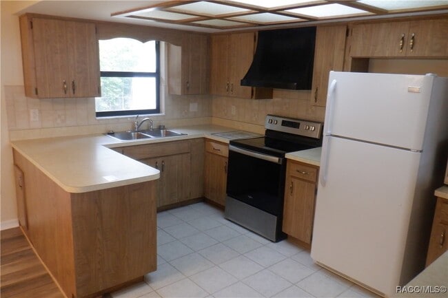 9282 N Citrus Springs Blvd in Citrus Springs, FL - Building Photo - Building Photo