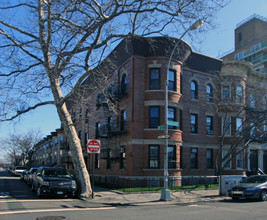 215 Bay 23rd St in Brooklyn, NY - Building Photo - Building Photo