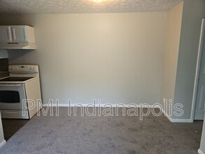 6220 E 11th St in Indianapolis, IN - Building Photo - Building Photo