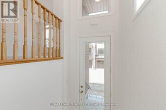 25 Sidney Rose Cmn in St Catharines, ON - Building Photo - Building Photo