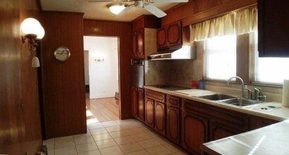 13 Quincy St, Unit 13 in Medford, MA - Building Photo - Building Photo