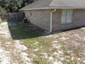 660 Tradewinds Dr in Deltona, FL - Building Photo - Building Photo