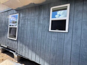 811 E Ave D in Robstown, TX - Foto de edificio - Building Photo