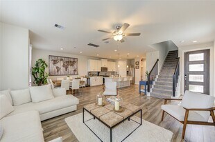 4210 Peaceful Pines Ln in Houston, TX - Building Photo