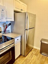 860 N Orange Ave in Orlando, FL - Building Photo - Building Photo