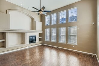 9842 E Idaho St in Denver, CO - Building Photo - Building Photo