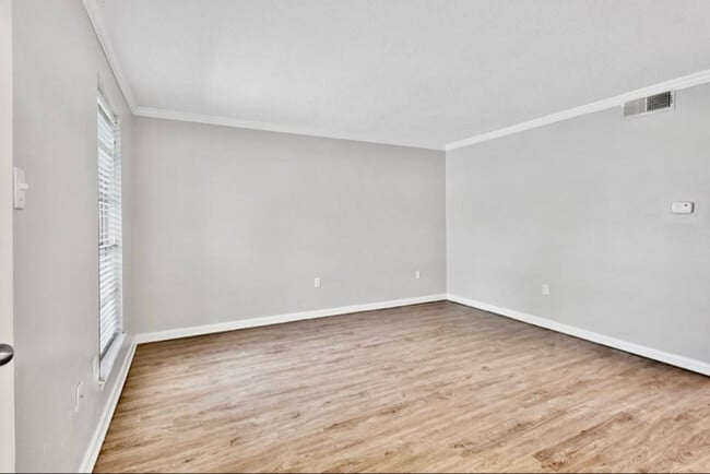 3262 Wyoming St in Baton Rouge, LA - Foto de edificio - Building Photo