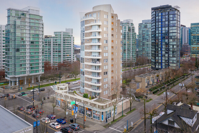 Devon Gate in Vancouver, BC - Building Photo - Building Photo