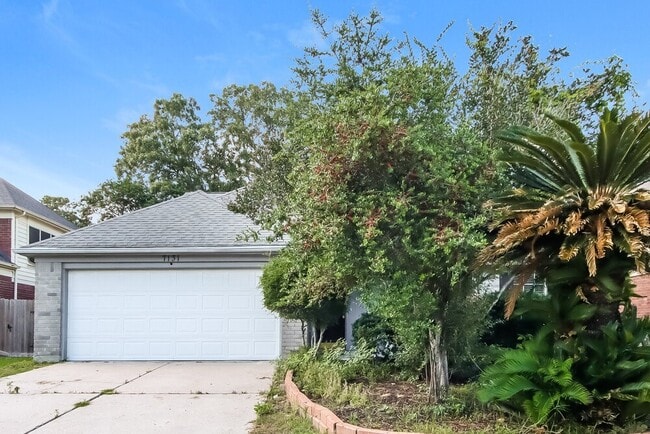 property at 7131 Maple Walk Dr