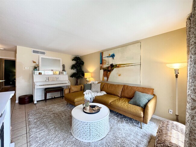 property at 5550 N Braeswood Blvd