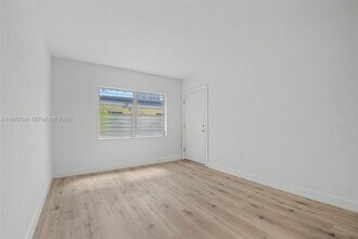 229 Madeira Ave in Coral Gables, FL - Building Photo - Building Photo