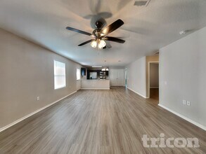 11643 Tiger Woods in San Antonio, TX - Building Photo - Building Photo