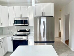 26 Meadowbrook Pl in Yonkers, NY - Building Photo - Building Photo